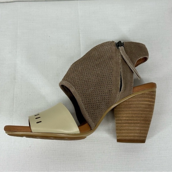 EMU Australia Sarabah size 7.5 Suede Leather Heel Sandals - Picture 8 of 16